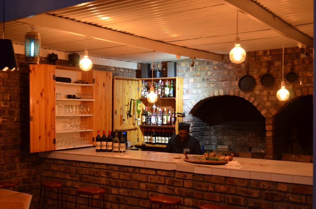 Bed and Breakfast Adley House Oudtshoorn Esterno foto
