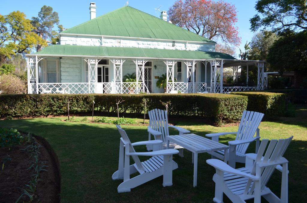 Bed and Breakfast Adley House Oudtshoorn Esterno foto