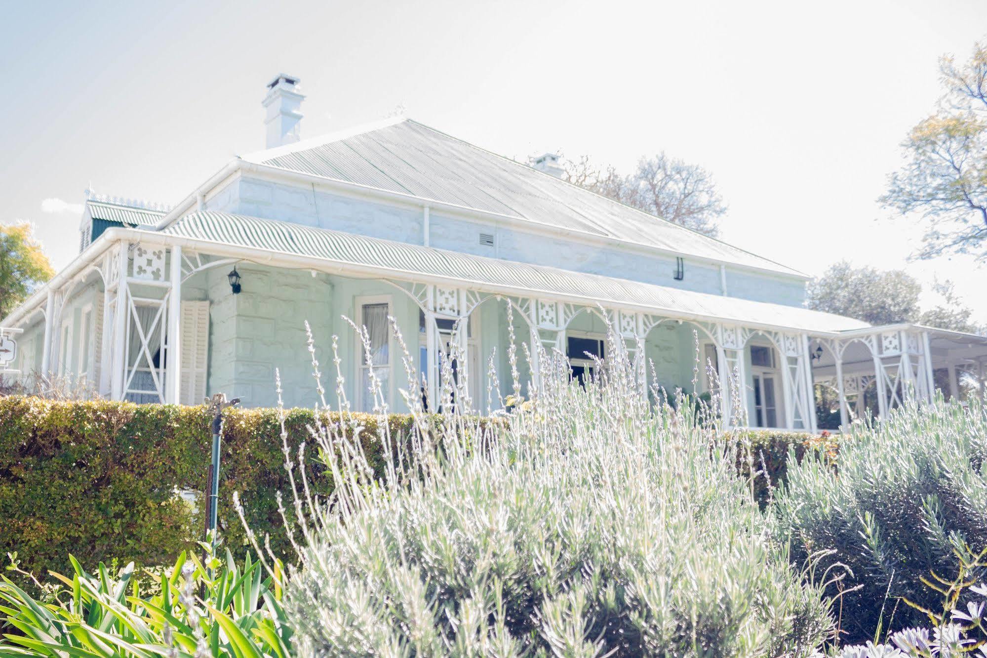 Bed and Breakfast Adley House Oudtshoorn Esterno foto