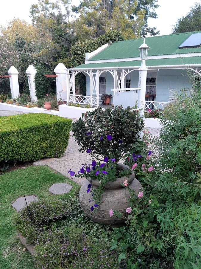 Bed and Breakfast Adley House Oudtshoorn Esterno foto